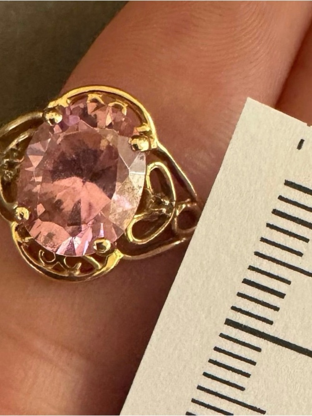 Vintage 10k Yellow Gold Filigree Ring with Pink Gemstone